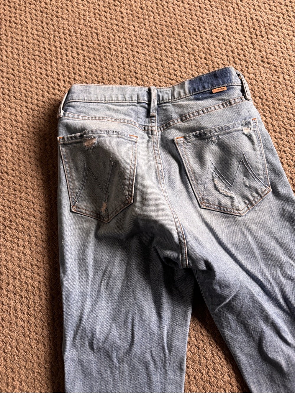 Mother Huffy Skimp Distressed Women’s Jeans